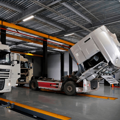 Ремонт грузовых автомобилей
